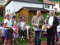 Schulgarten eingeweiht Bild: Schulgarten eingeweiht