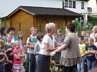 Schulgarten eingeweiht Bild: Schulgarten eingeweiht