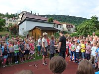 Schulgarten eingeweiht Bild: Schulgarten eingeweiht