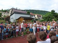 Schulgarten eingeweiht Bild: Schulgarten eingeweiht