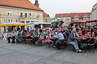Bild: Weinfest bei Traumwetter er&ouml;ffnet