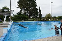 Bild: Abbaden im Greu&szlig;ner Freibad