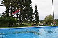 Bild: Abbaden im Greu&szlig;ner Freibad