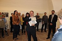 Bild: 25 Jahre Demokratie dargestellt