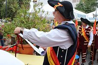 Hausmänner laden zum Bauernmarkt ein Bild: Hausmänner laden zum Bauernmarkt ein