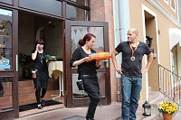 Hausmänner laden zum Bauernmarkt ein Bild: Hausmänner laden zum Bauernmarkt ein