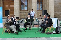 Familienfest begonnen Bild: Familienfest begonnen