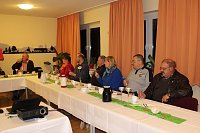 Bild: Schiedsrichterteam begr&uuml;&szlig;t