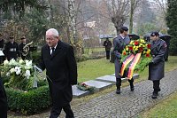 Bild: Opfer mahnen
