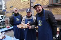 Bild: Adventsmarkt gut besucht