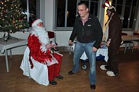 Bild: Weihnachtsmann kam mit Rentier