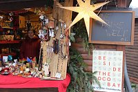 Weihnachtsbaumkugeln zerstört Bild: Weihnachtsbaumkugeln zerstört