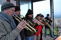 Last uns warm und trocken bleiben - Stürmisches Turmblasen Bild: Last uns warm und trocken bleiben - Stürmisches Turmblasen