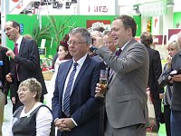Empfang in der Thüringen-Halle Bild: Empfang in der Thüringen-Halle