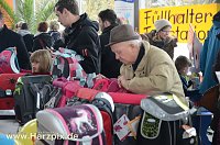 Bild: Viel los in der Autowelt Peter