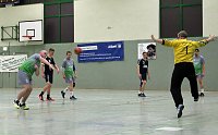 Bock beim Handball umgestoßen Bild: Bock beim Handball umgestoßen