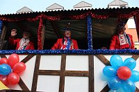 Närrinnen und Narren zogen durch Sondershausen (2) Bild: Närrinnen und Narren zogen durch Sondershausen (2)
