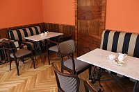 Café Pille und 10 Wohnungen Bild: Café Pille und 10 Wohnungen