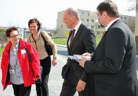 Bild: Beeindruckt vom B&uuml;rgerzentrum