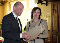Bild: Tiefensee informiert sich &uuml;ber Geolift