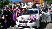 Auto für die Fliederkönigin Bild: Auto für die Fliederkönigin