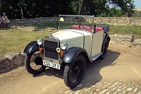 Bild: Oldtimer im Schlosspark