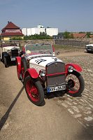 Bild: Oldtimer im Schlosspark