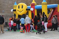 Bild: Buntes Familienfest