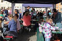 Bild: Buntes Familienfest