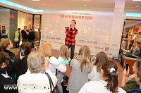 Luca Hänni in der Marktpassage Bild: Luca Hänni in der Marktpassage