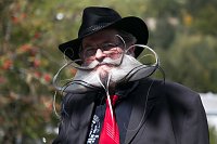 Armin Knapp vom deutschen Bartclub "Die Pforzemer Schnäuz" siegt in der Kategorie Vollbart Freistil. Bild: Armin Knapp vom deutschen Bartclub "Die Pforzemer Schnäuz" siegt in der Kategorie Vollbart Freistil.