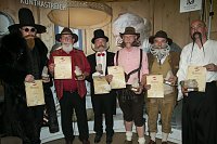 Die Bart-Weltmeister der Kategorie Kinn- und Backenbärte (vlnr.): Jeffrey Beard, Wolfgang Servay, Gilles Pollinien, Dieter Besuch, Norbert Topf und Patrick Langley. Bild: Die Bart-Weltmeister der Kategorie Kinn- und Backenbärte (vlnr.): Jeffrey Beard, Wolfgang Servay, Gilles Pollinien, Dieter Besuch, Norbert Topf und Patrick Langley.