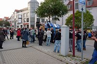 Demonstration und Gegendemonstration (1) Bild: Demonstration und Gegendemonstration (1)