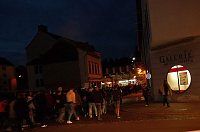 Demonstration und Gegendemonstration (1) Bild: Demonstration und Gegendemonstration (1)