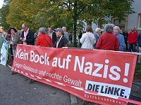 Demonstration und Gegendemonstration (2) Bild: Demonstration und Gegendemonstration (2)