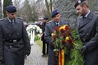 Bild: Der Opfer von Krieg, Gewalt und Terror gedacht