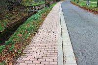 Radweg durch Frankenhausen nutzbar, aber... Bild: Radweg durch Frankenhausen nutzbar, aber...
