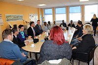 Brot und Lohn ist die beste Integration Bild: Brot und Lohn ist die beste Integration