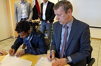 Brot und Lohn ist die beste Integration Bild: Brot und Lohn ist die beste Integration