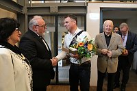 Bild: Mit Herz verabschiedet