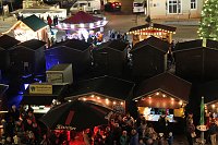 Bild: Gut besuchter Weihnachtsmarkt