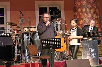 Bild: Mit tollem Swing in die Weihnachtszeit