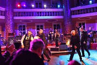 Bild: Mit tollem Swing in die Weihnachtszeit