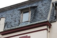 Bild: Sanieren, abrei&szlig;en oder einst&uuml;rzen lassen?