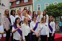 Bild: Fliederprinzessin in Amt eingef&uuml;hrt