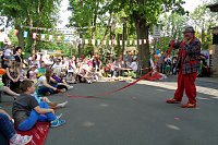 Kindervilla-Kinder begeisterten ihre Gäste zum Straßenfest Bild: Kindervilla-Kinder begeisterten ihre Gäste zum Straßenfest