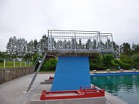 Bild: Neugestalteter Sprungturm in Betrieb