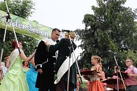 Laubkönig gekrönt - Geheimnis der Hofdamen gelüftet! Bild: Laubkönig gekrönt - Geheimnis der Hofdamen gelüftet!
