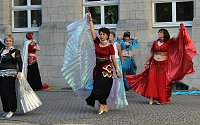 Farbenfrohes Sommerfest der VHS Bild: Farbenfrohes Sommerfest der VHS