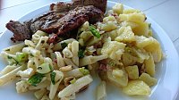 Linke Stadtratsfraktion grillte in Arterner Suppenküche Bild: Linke Stadtratsfraktion grillte in Arterner Suppenküche